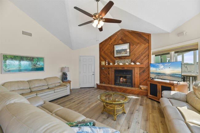 22101 Guadalupe Dr in Galveston, TX - Building Photo - Building Photo