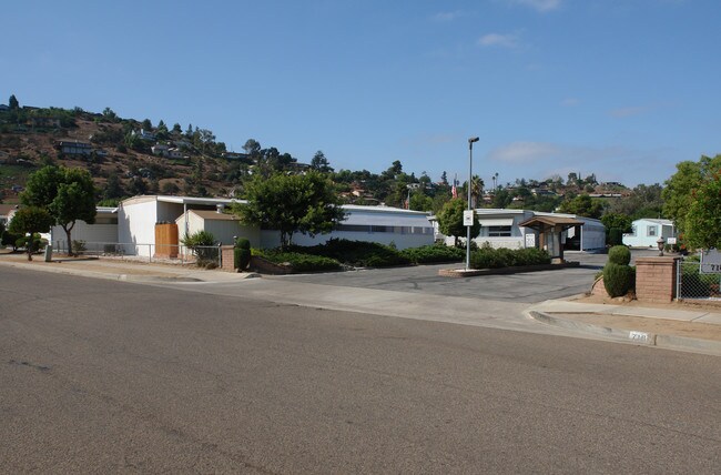 716 S 2nd St in El Cajon, CA - Building Photo - Building Photo