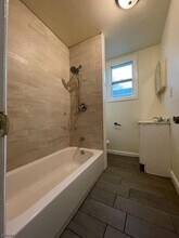 130 S 8th St in Newark, NJ - Building Photo - Building Photo