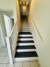 1266 N Harbor Blvd in Santa Ana, CA - Building Photo - Building Photo