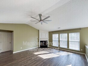 113 W Okaloosa Way in Simpsonville, SC - Building Photo - Building Photo