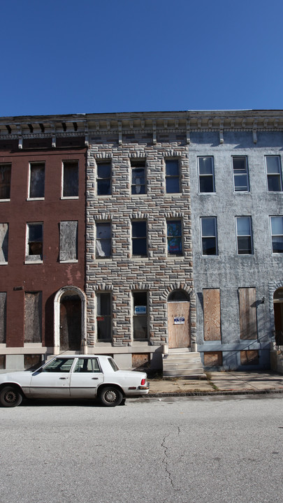 1033 N Stricker St in Baltimore, MD - Building Photo