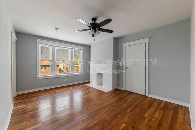 3517 S Lituanica Ave in Chicago, IL - Building Photo - Building Photo