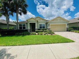 3124 Majestic View Dr in Lutz, FL - Building Photo