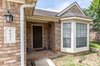 6651 Rambling Trail Dr in San Antonio, TX - Foto de edificio - Building Photo