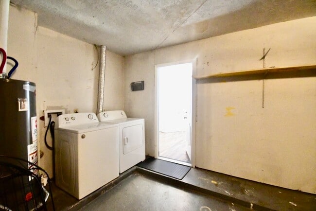 property at 11846 S Marianne Cir