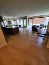 13520 98th Ave NE in Kirkland, WA - Building Photo - Building Photo