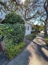 1815 Carmelita Ave in Burlingame, CA - Building Photo - Building Photo