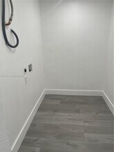 880 NW 8th Ave in Pompano Beach, FL - Foto de edificio - Building Photo