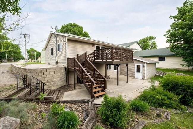 property at 319 Spruce St