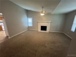 10112 Molly Ln in Glen Allen, VA - Building Photo - Building Photo