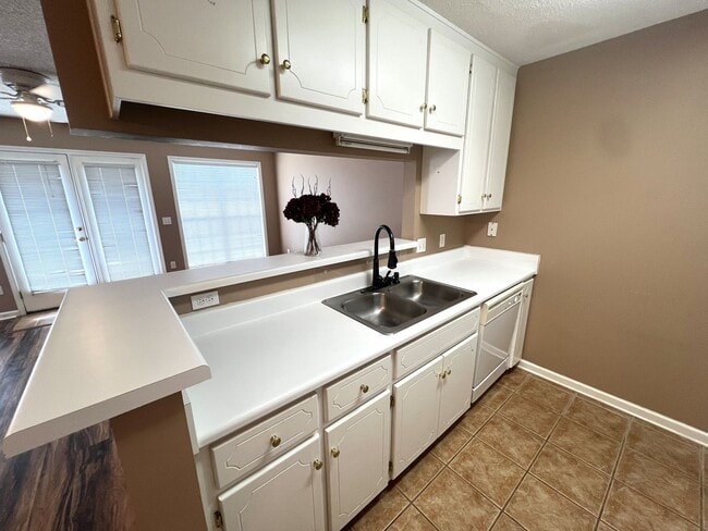 161 S Spring View Dr in Enterprise, AL - Building Photo - Building Photo