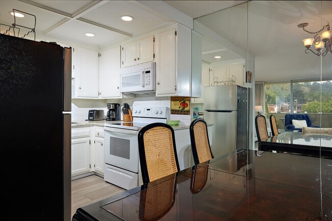 2510 Torrey Pines Rd, Unit Matt in La Jolla, CA - Building Photo - Building Photo