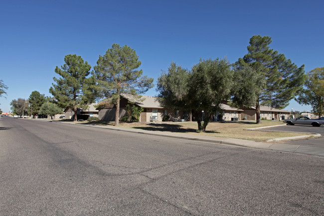 Kachina Apartments in Casa Grande, AZ - Building Photo - Building Photo