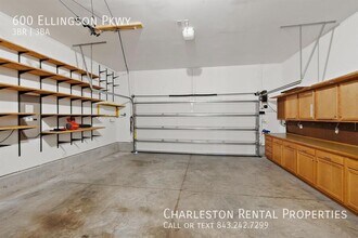 600 Ellingson Pkwy in Mount Pleasant, SC - Building Photo - Building Photo
