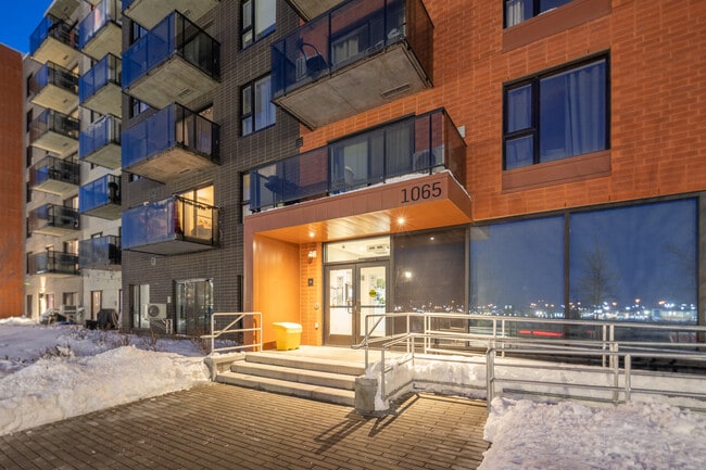 Le DIX65 in Boisbriand, QC - Building Photo - Building Photo