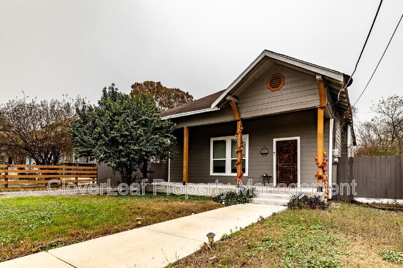 432 E Drexel Ave in San Antonio, TX - Building Photo