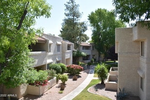 4444 N Paradise Vlg Pkwy S