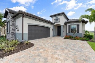 5705 Cheech Gln, Unit AUCMAQ in Bradenton, FL - Building Photo