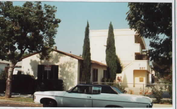 855-857 W 19th St in Long Beach, CA - Building Photo