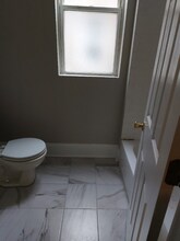 7730 S Essex Ave in Chicago, IL - Building Photo - Building Photo