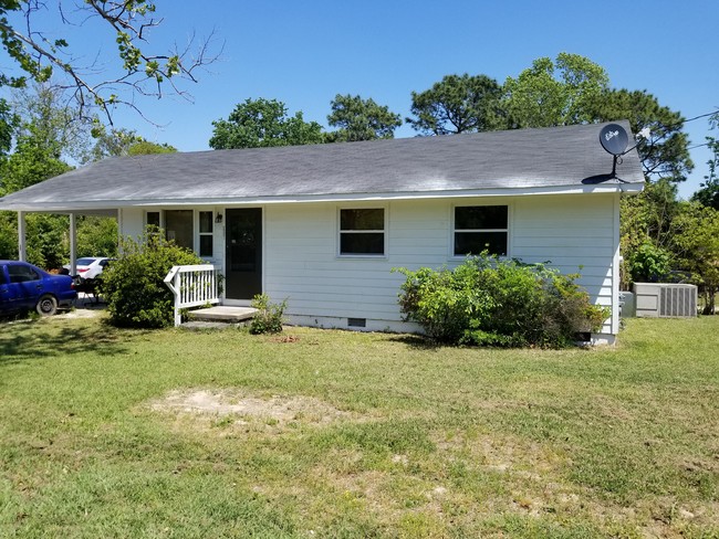 IRELAND DRIVE 3 UNIT in Fayetteville, NC - Building Photo - Other