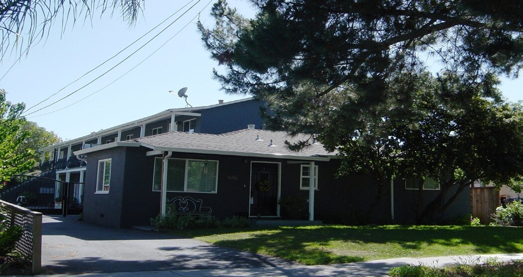 1645 Mercy St in Mountain View, CA - Building Photo