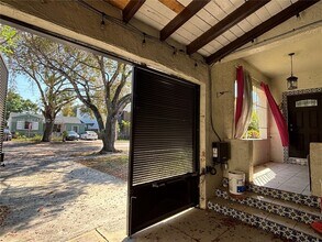 521 NW 48th St in Miami, FL - Building Photo - Building Photo