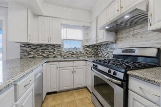 120 Woodland Ave in Yonkers, NY - Building Photo - Building Photo