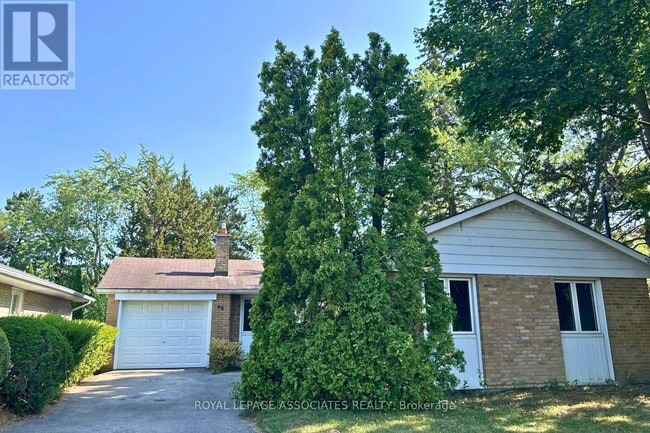 property at 98 Wigmore Dr