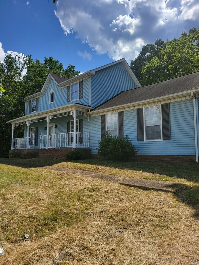 property at 700 Country Ridge Ct