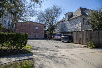 4015 Bellefontaine in Houston, TX - Building Photo - Building Photo