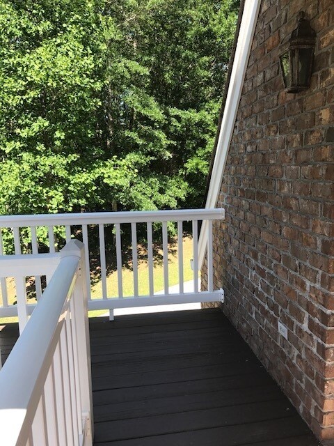 property at 104 Waterford Pl