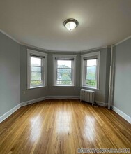 1637 Commonwealth Ave in Boston, MA - Building Photo - Building Photo