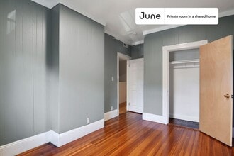 Private bedroom in 7 bed/2 bath Home in Boston, MA - Building Photo - Building Photo