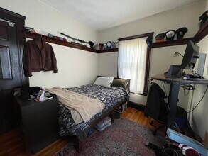 56 Hobson St, Unit 2 in Boston, MA - Foto de edificio - Building Photo