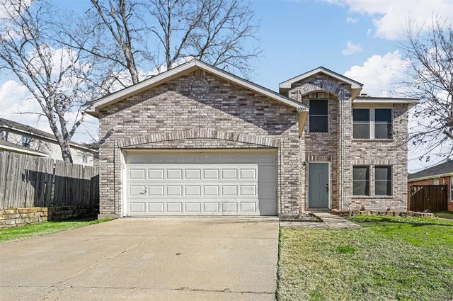 8009 Canoe Ridge Ln in Denton, TX - Building Photo