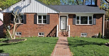 3505 Russell Rd in Alexandria, VA - Building Photo - Building Photo