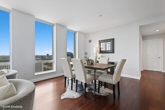1234/1250 S Michigan Ave in Chicago, IL - Building Photo - Building Photo