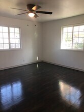 1005 Park Center St in Benbrook, TX - Building Photo - Building Photo