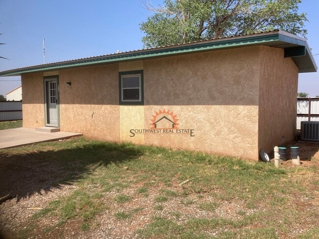 property at 615 N Avenue Q
