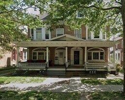 824 E High St in Pottstown, PA - Building Photo