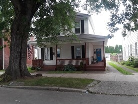 416 E 3rd St, Unit 2nd floor in Erie, PA - Building Photo