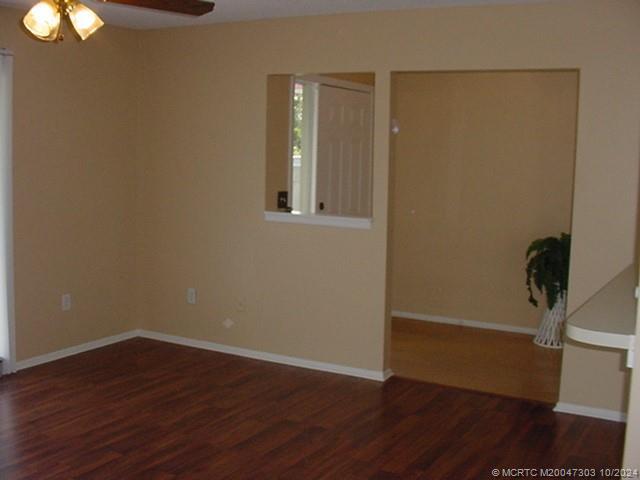 4037 NW Cinnamon Tree Cir in Jensen Beach, FL - Building Photo