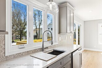 64 Atlantic Ave in Middletown, NJ - Building Photo - Building Photo
