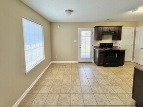 10054 Mill Hill Ave-Unit -1 in Cordova, TN - Building Photo - Building Photo
