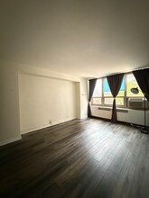 3950 N Lake Shore Dr in Chicago, IL - Foto de edificio - Building Photo