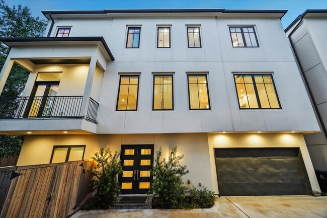 property at 1509 Caywood Ln