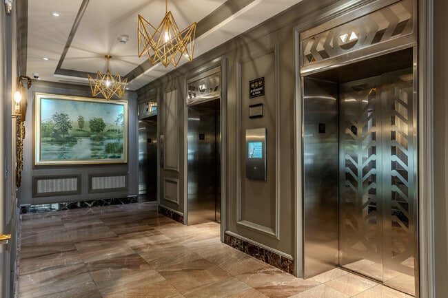 LeVeque Tower in Columbus, OH - Foto de edificio - Lobby