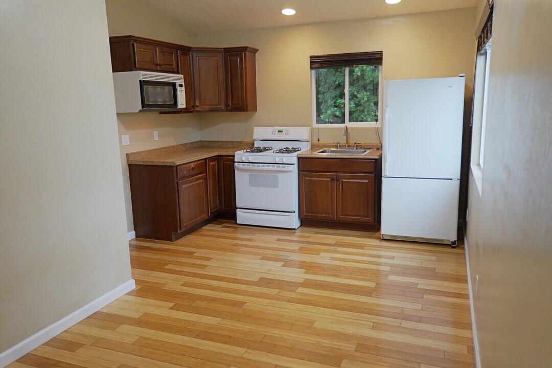 14831 Espola Rd in Poway, CA - Building Photo